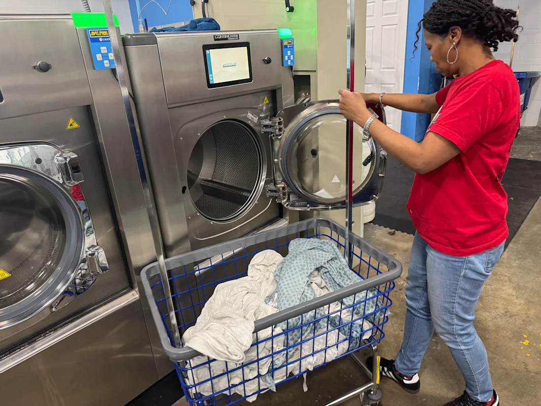 High-Quality Towel Laundry Service in 40504, KY